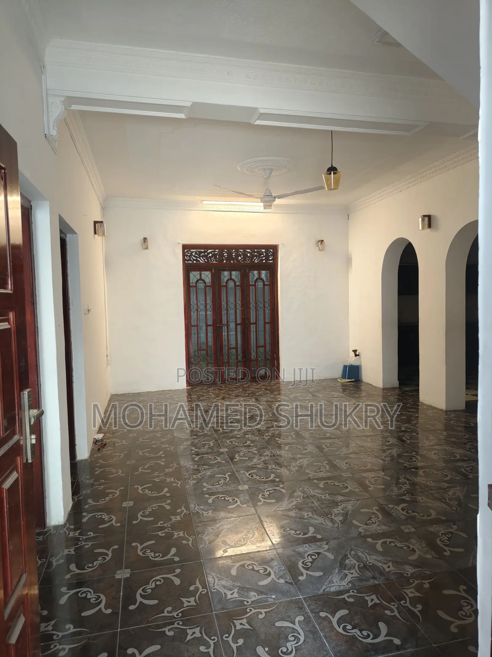 5bdrm House in Borella for sale