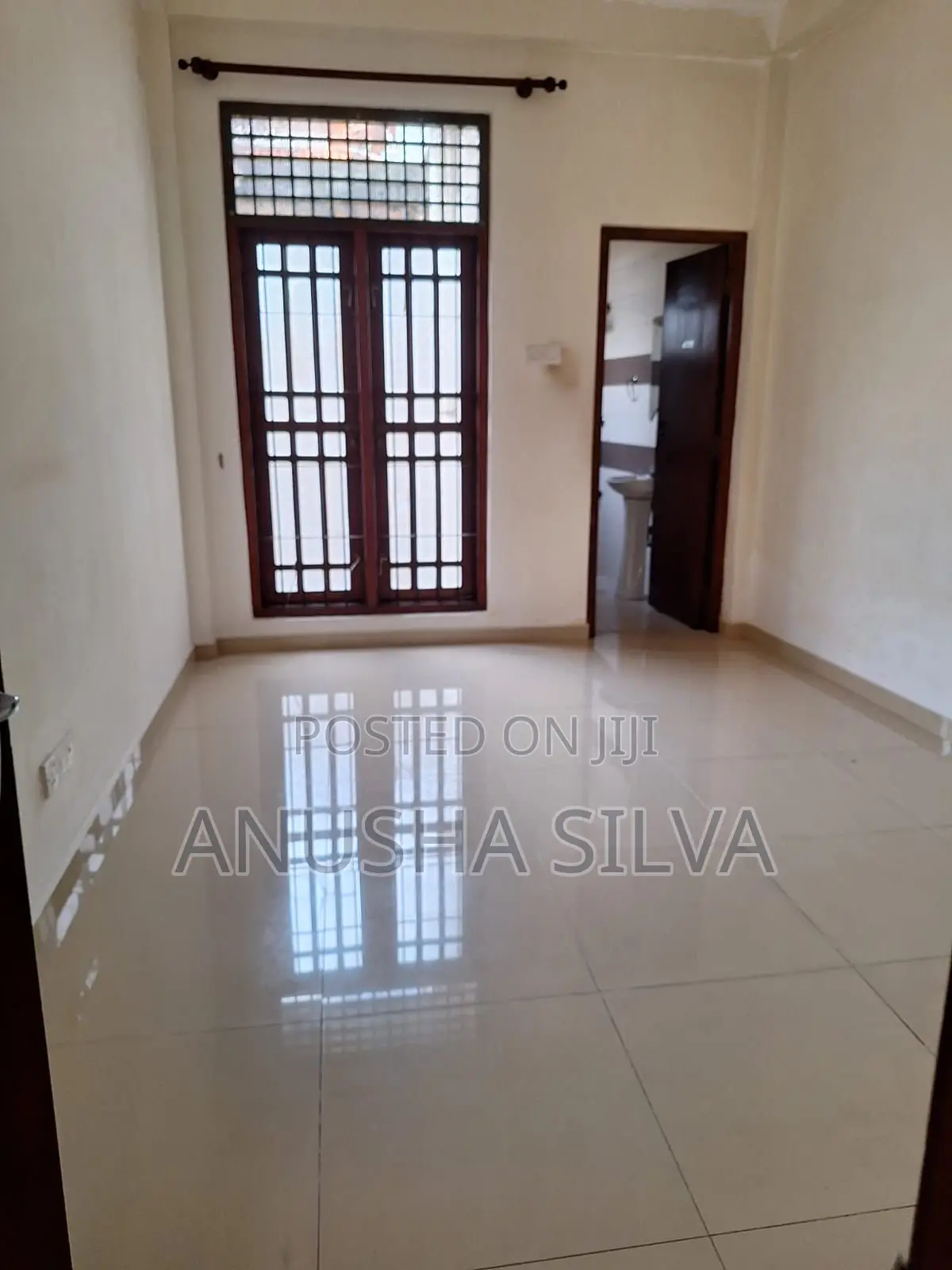 3bdrm House in 99B Sri Somerathana for rent