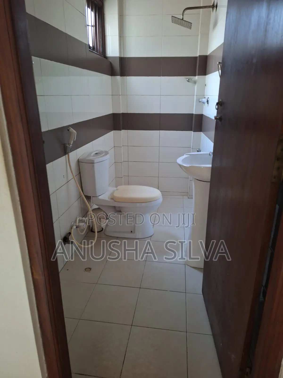 3bdrm House in 99B Sri Somerathana for rent