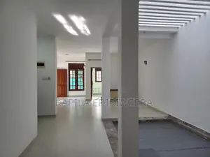 5bdrm House in Kottawa for rent