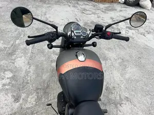 New Royal Enfield Classic 350 2026 Gray