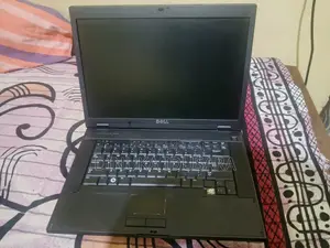 Laptop Dell Latitude E5500 4GB Intel Core 2 Duo HDD+SSD 256GB