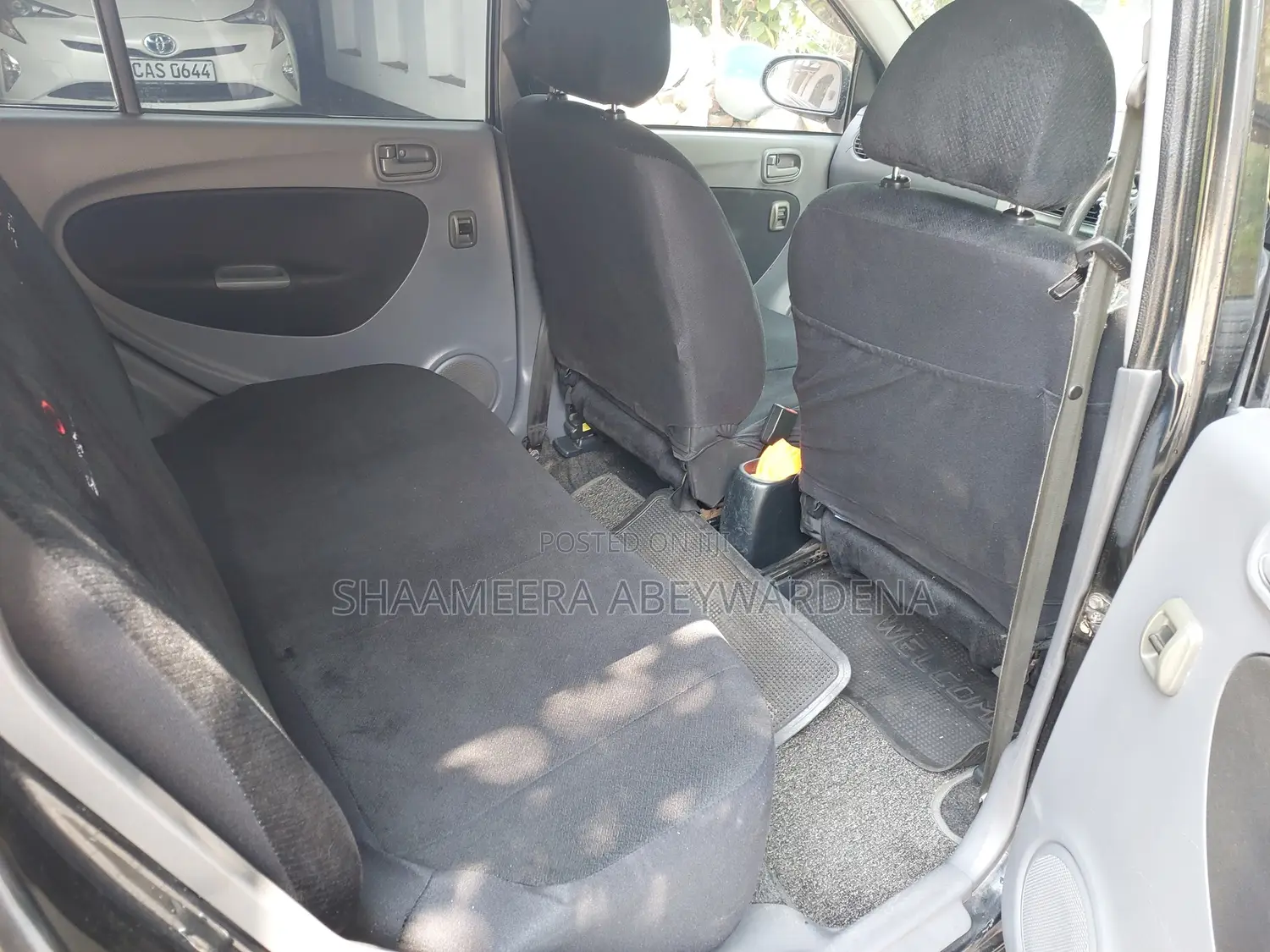 Car 2011 Black