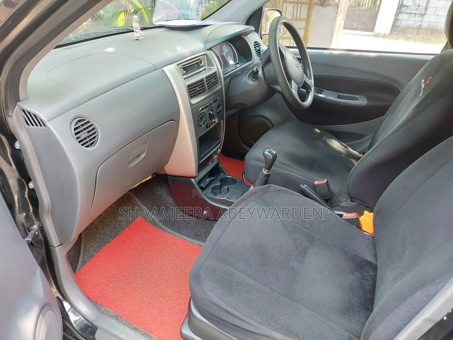Car 2011 Black