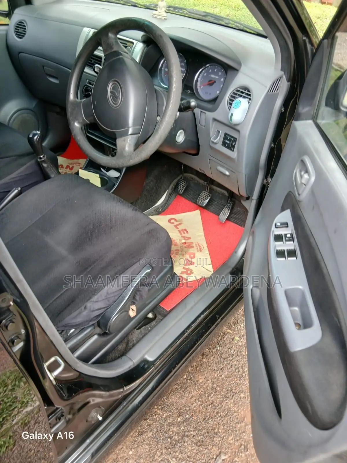 Car 2011 Black