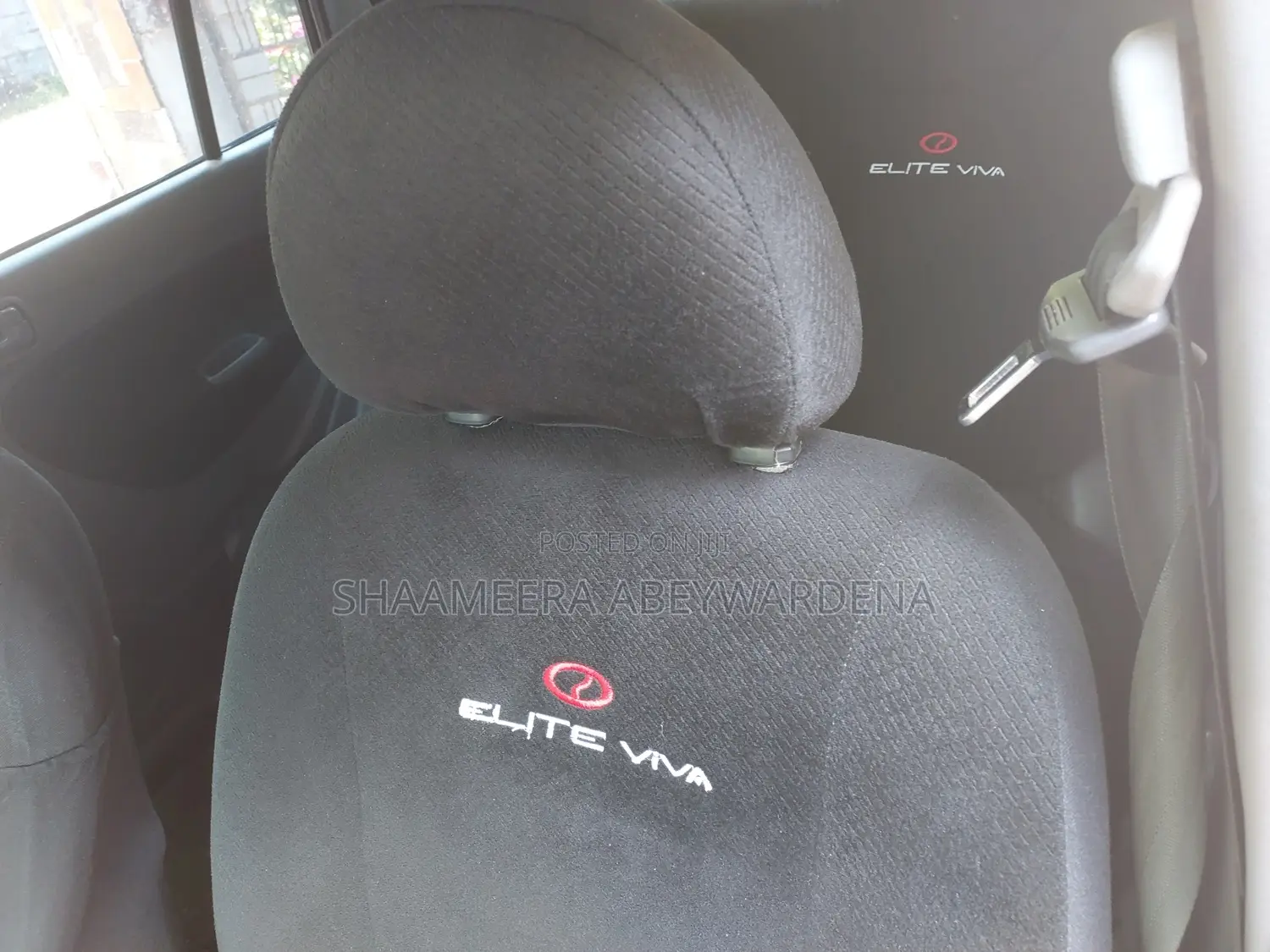 Car 2011 Black