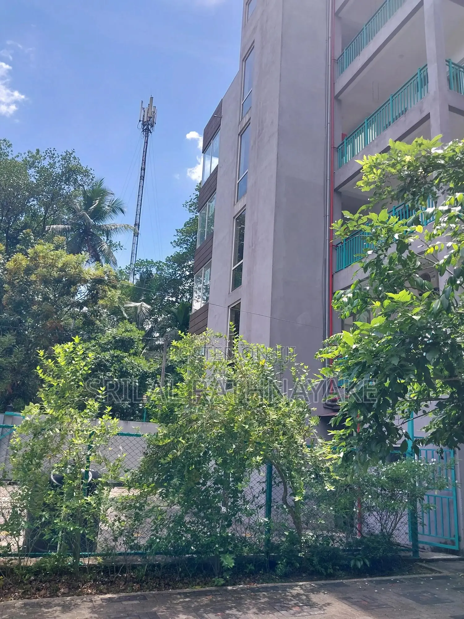 Furnished 16bdrm Apartment in Mekong Metlife, Gampaha City for sale