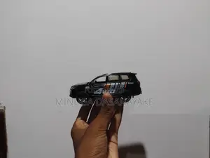 L5700 Lexus Die Cast Model