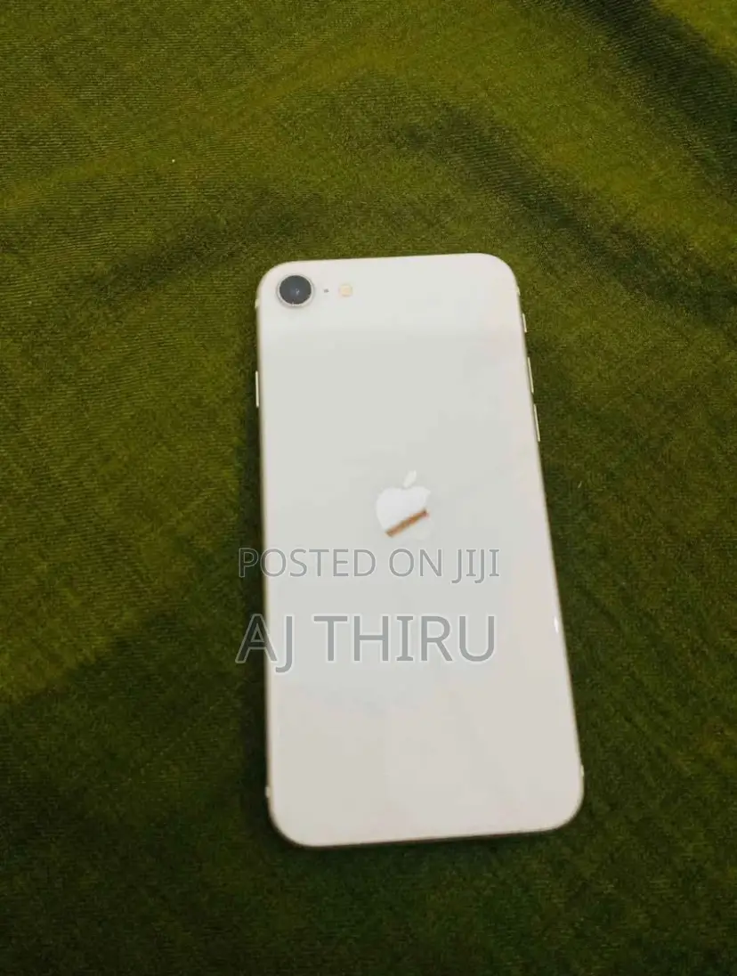 Apple iPhone SE (2022) 128 GB White