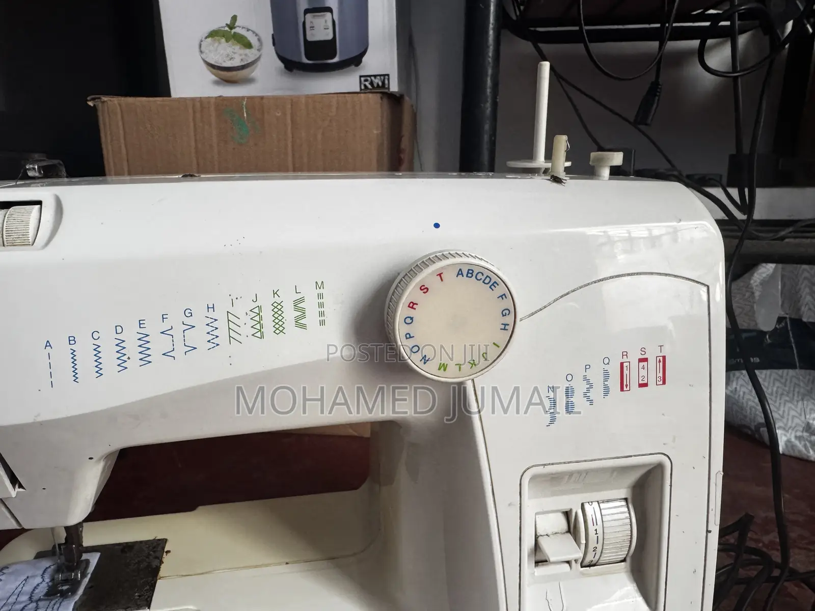 Singer Portable 8215 Sewing Machine