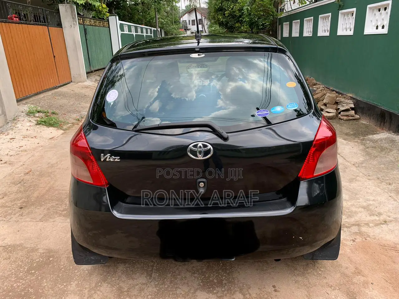 Toyota Vitz 2007 Black