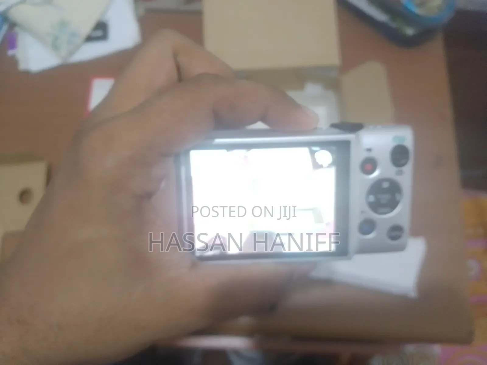 Canon Ixus 132