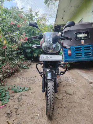 Bajaj Discover 135 2009 Red