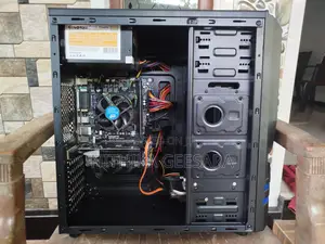 Desktop Computer 8GB Intel Core i5 HDD+SSD 750GB