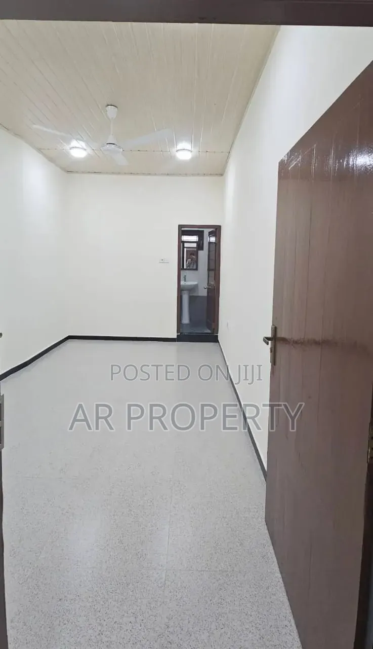3bdrm House in Colombo City for rent
