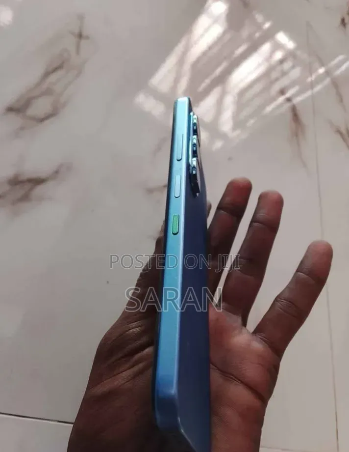 Infinix Hot 60i 128 GB Blue