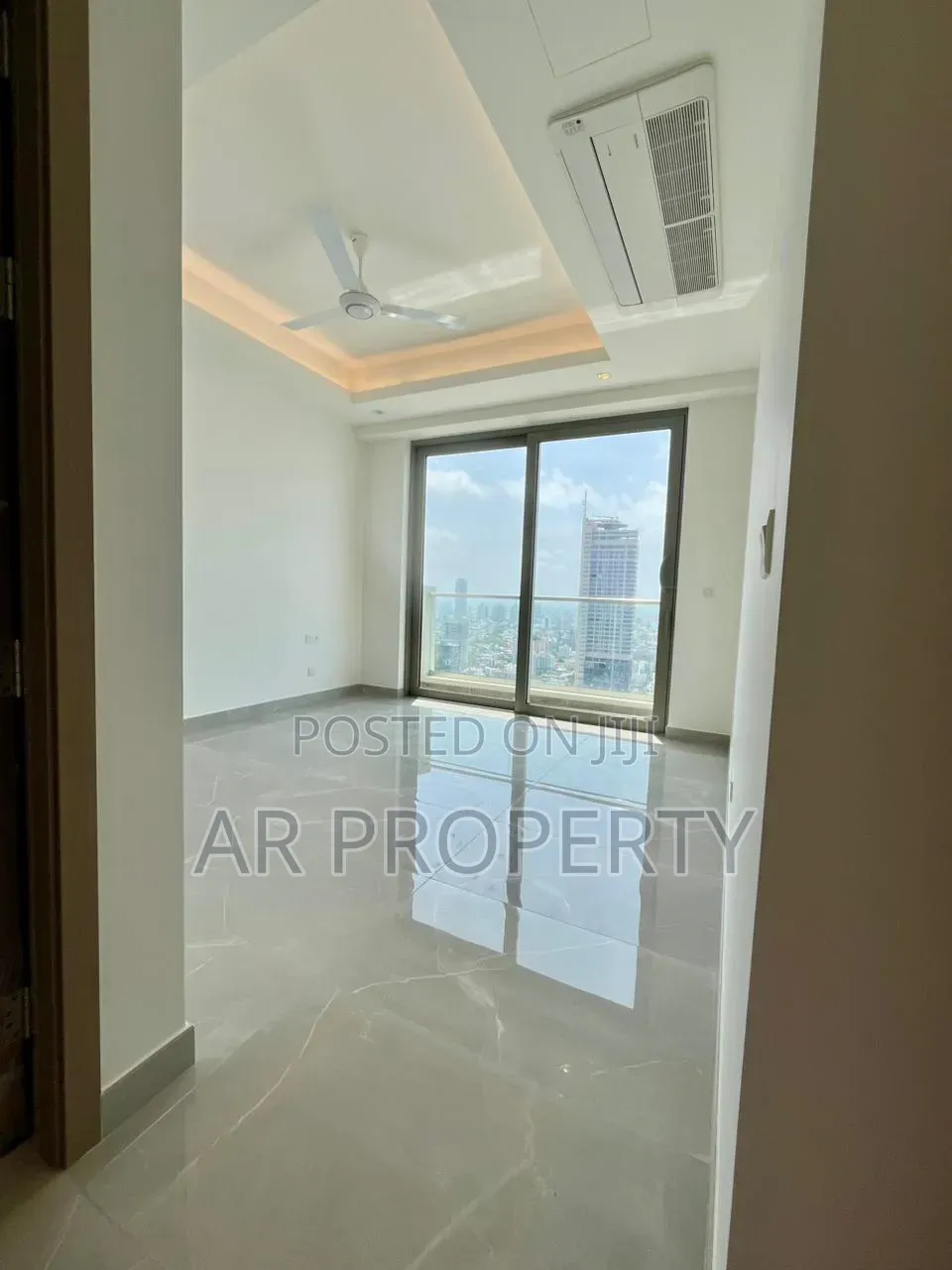 3bdrm Apartment in Colombo City for sale