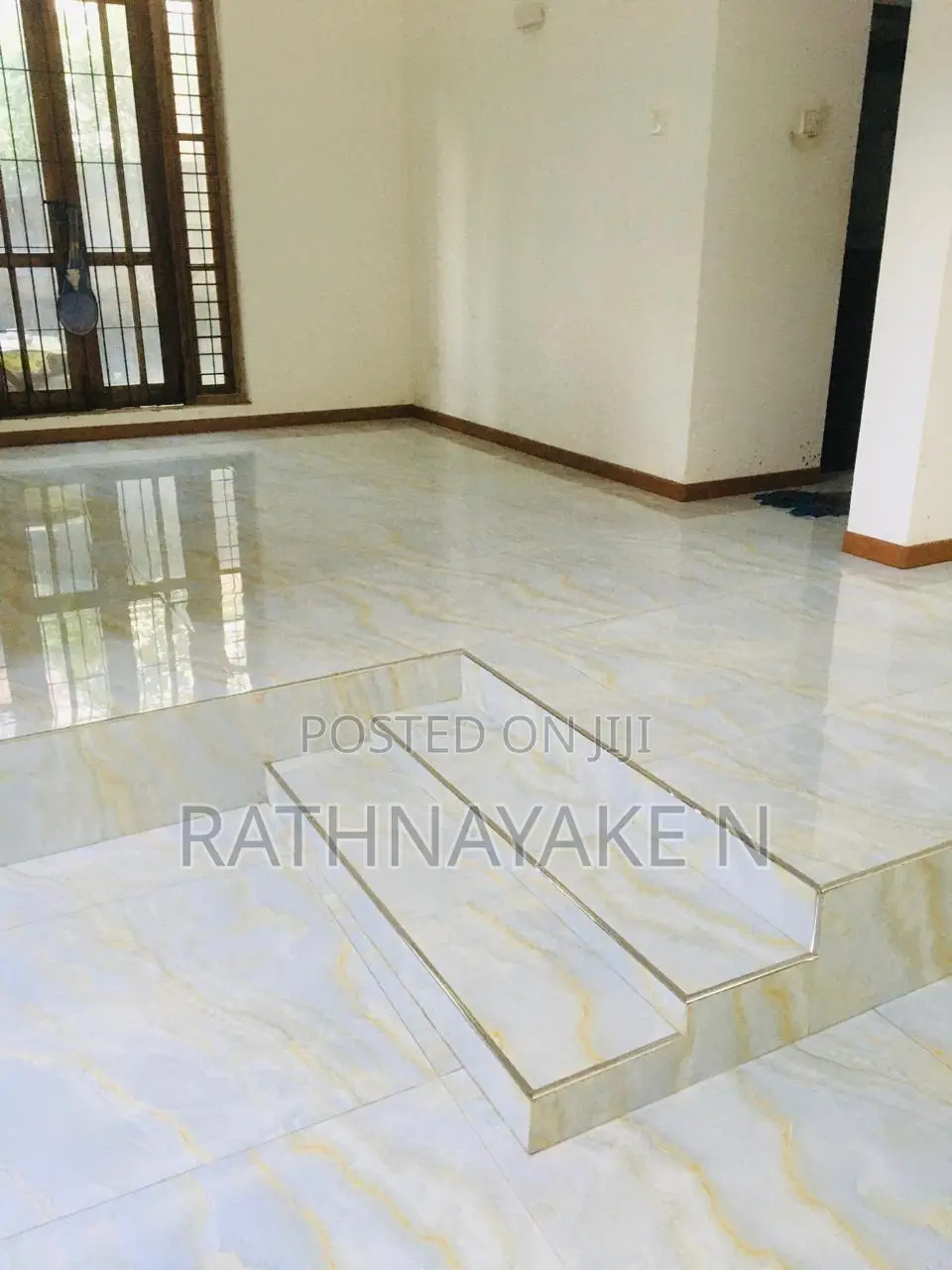 5bdrm House in Ja-Ela for sale