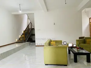 5bdrm House in Ja-Ela for sale