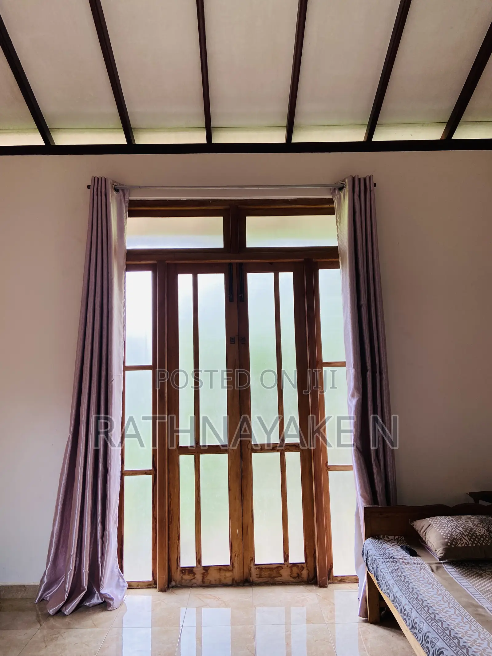 5bdrm House in Ja-Ela for sale