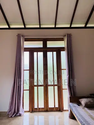 5bdrm House in Ja-Ela for sale