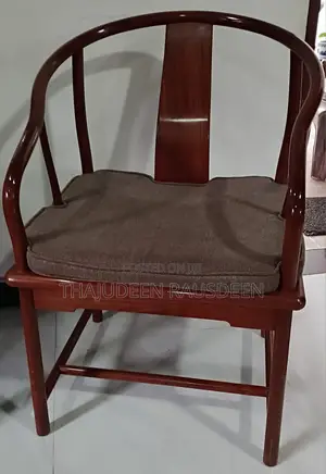 Classical Chinese Craftsmanship. ​The Design: "Waisted" Style