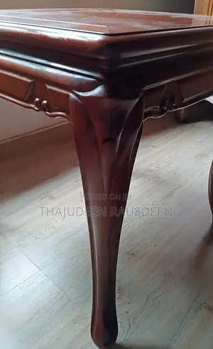 Classical Chinese Craftsmanship. ​The Design: "Waisted" Style