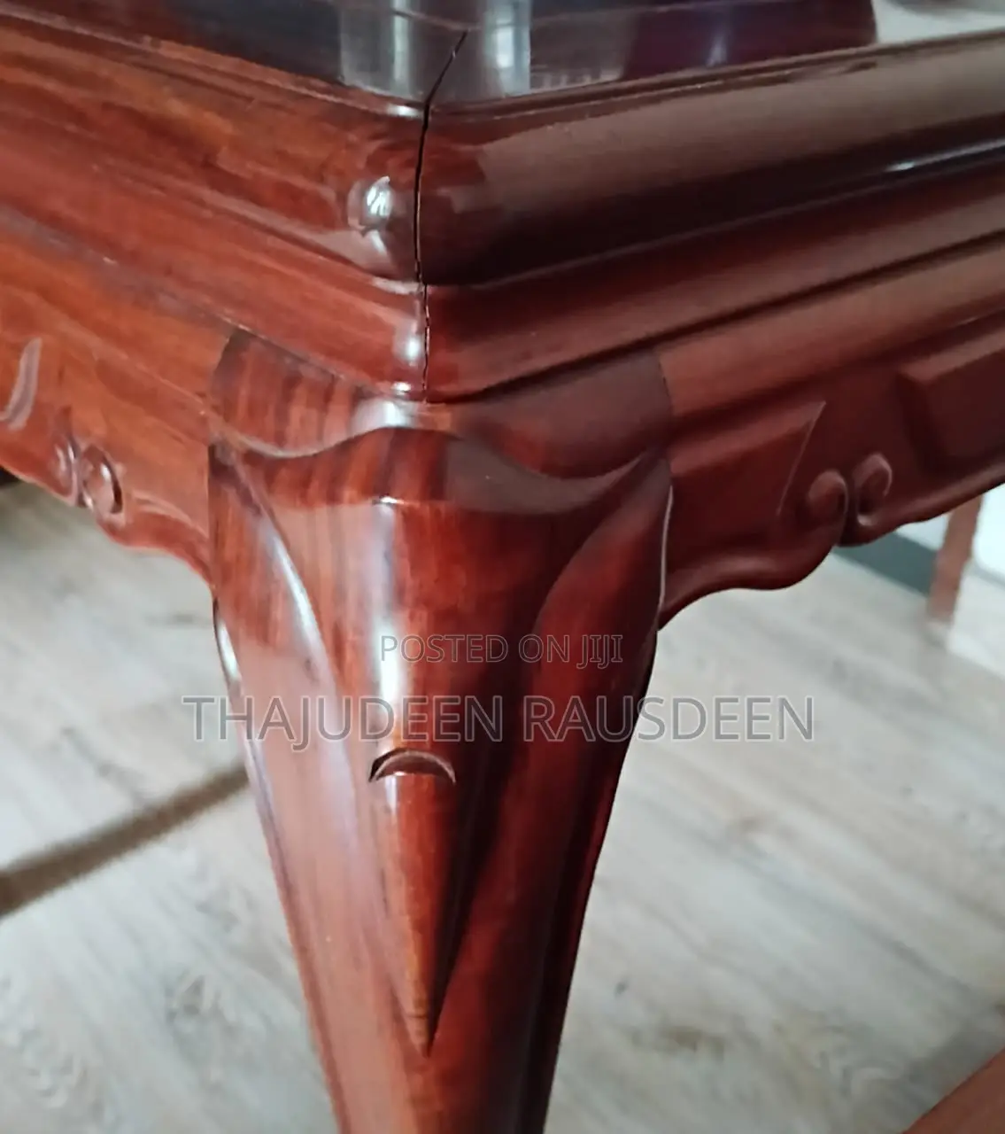 Classical Chinese Craftsmanship. ​The Design: "Waisted" Style