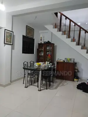 5bdrm House in Thalawathugoda for sale