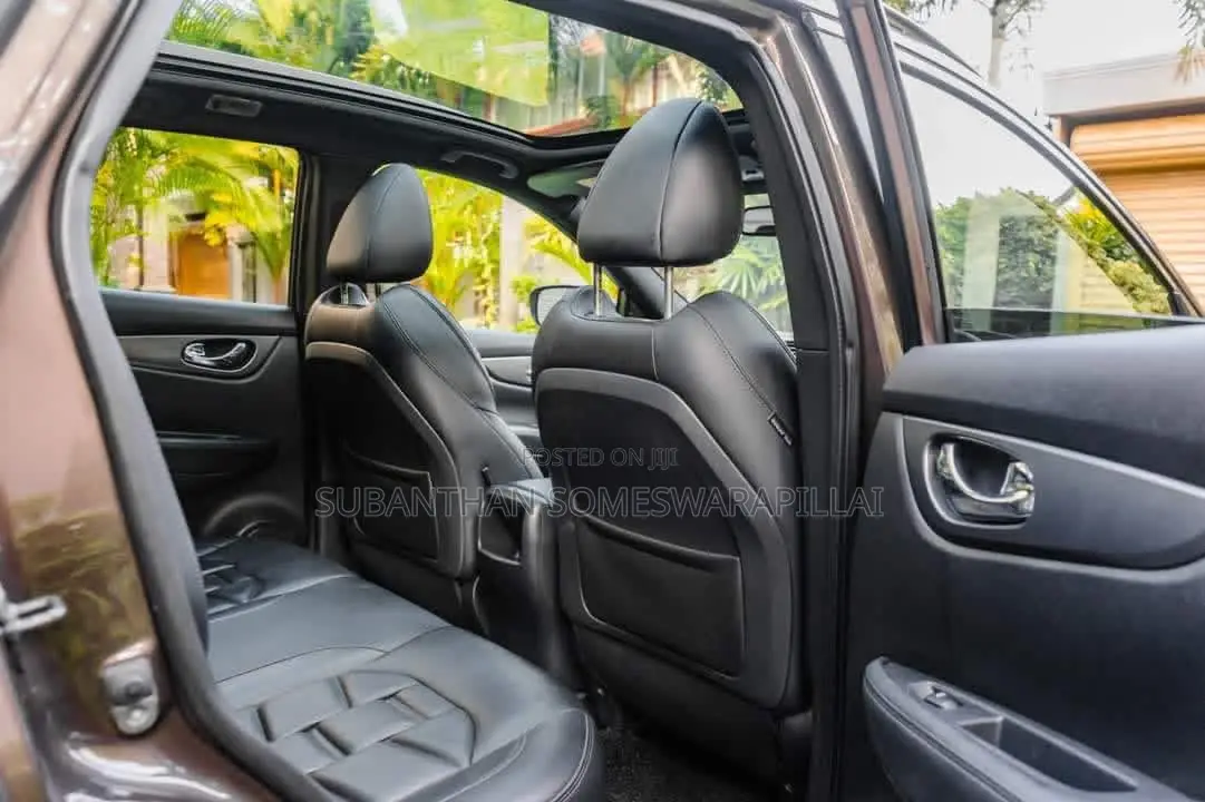 Nissan Qashqai 2019 Brown