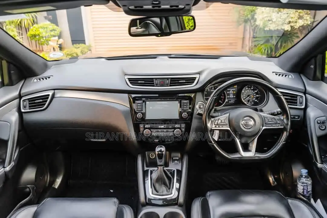 Nissan Qashqai 2019 Brown
