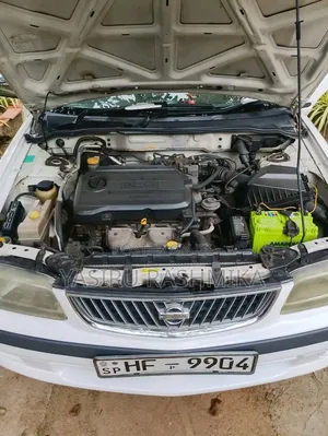 Nissan FB15 2000 White