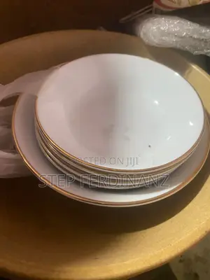 Tea Cups, Sauces, Tea Pots N Etc