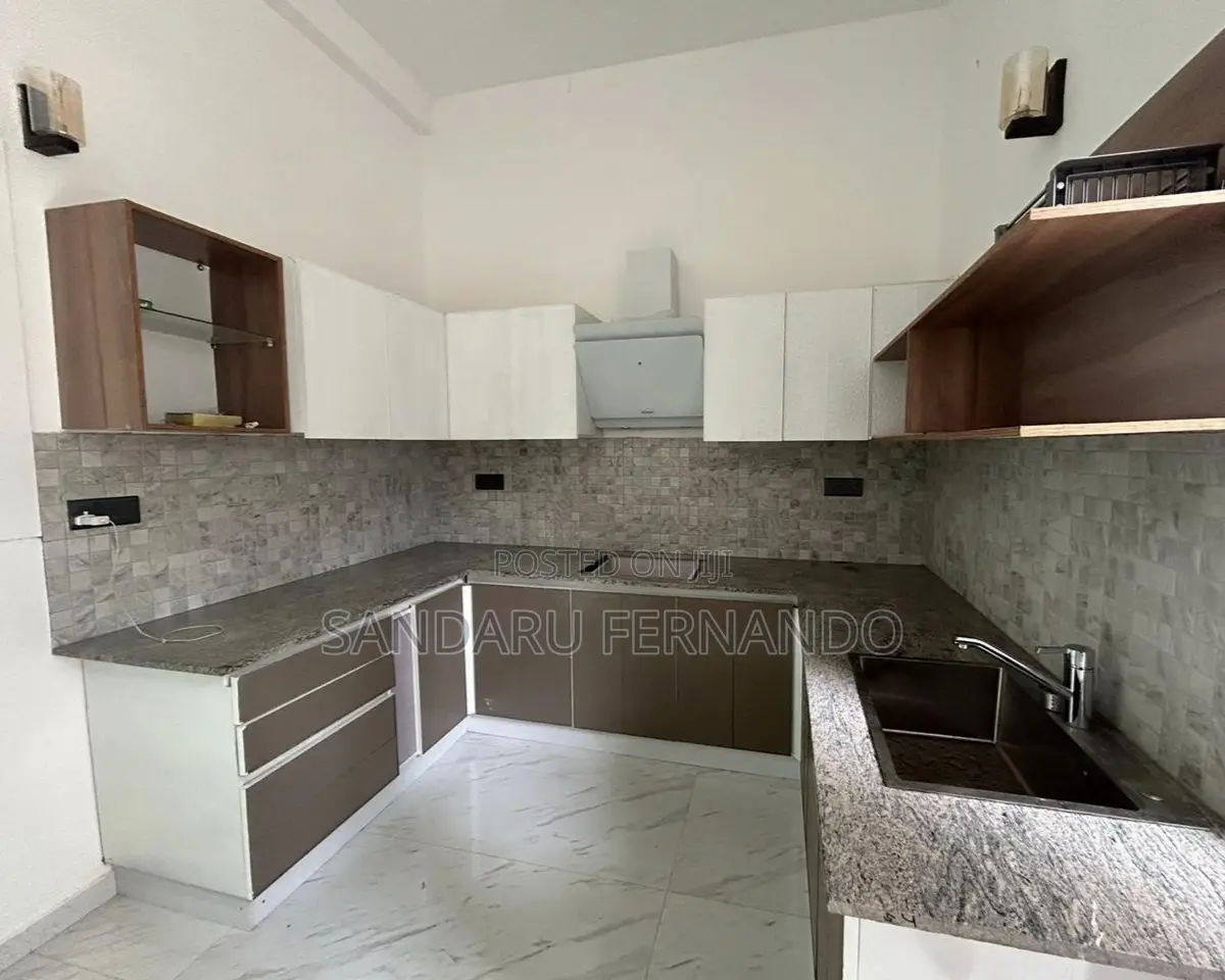 Furnished 4bdrm House in Pelawatte for rent