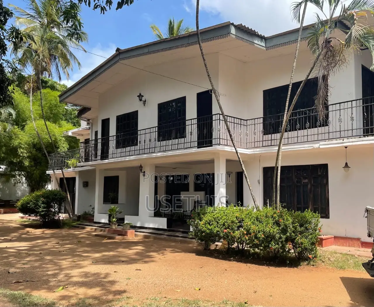 Furnished 3bdrm Villa in Anuradapura City for rent