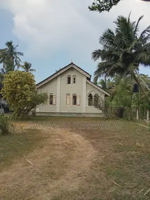 4bdrm House in Wennappuwa for sale