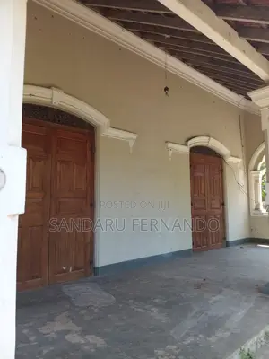4bdrm House in Wennappuwa for sale