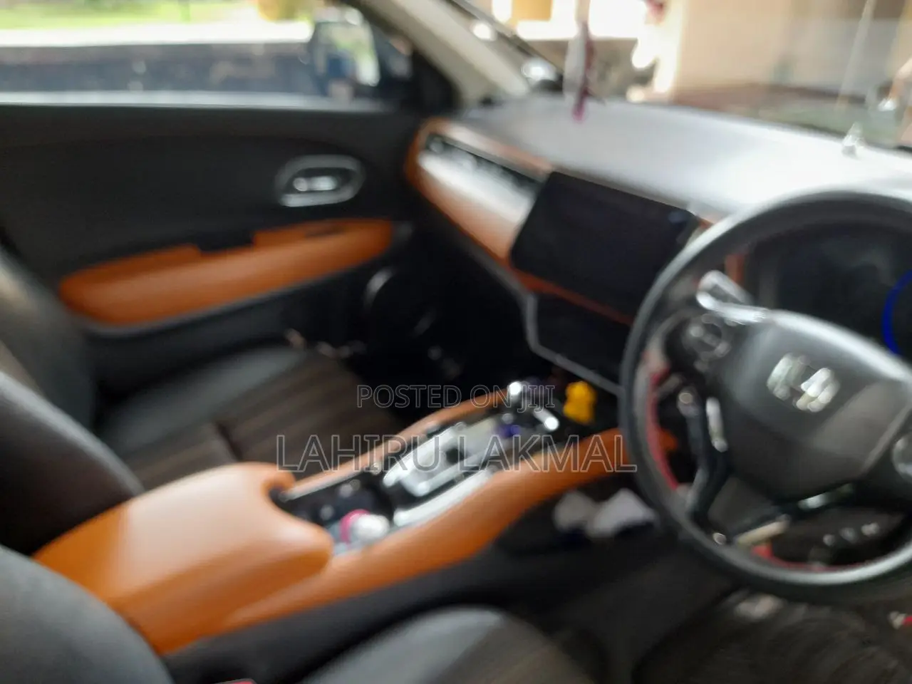 Kollupitiya Airport Taxi Service