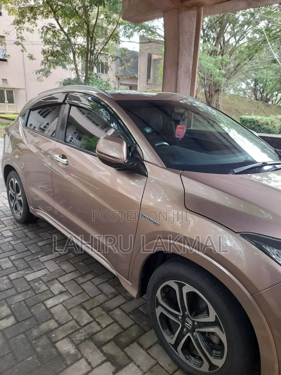 Kollupitiya Airport Taxi Service