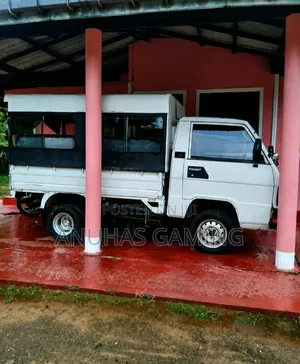 Mitshubishi L300 Lorry