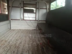 Mitshubishi L300 Lorry