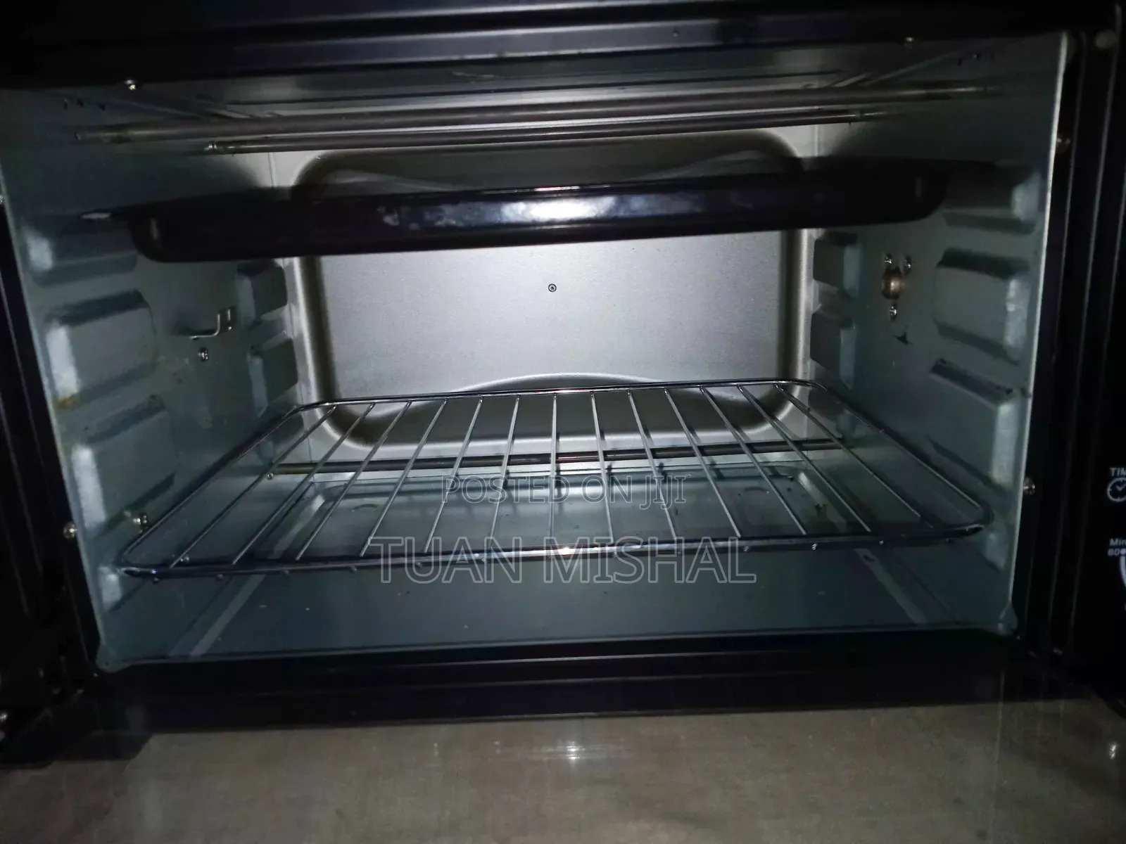 ​Mitshu Electric Oven for Sale (Excellent Condition)