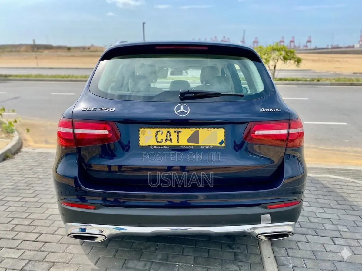 Mercedes-Benz GLC-Class 2016 Blue