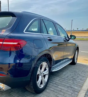 Mercedes-Benz GLC-Class 2016 Blue