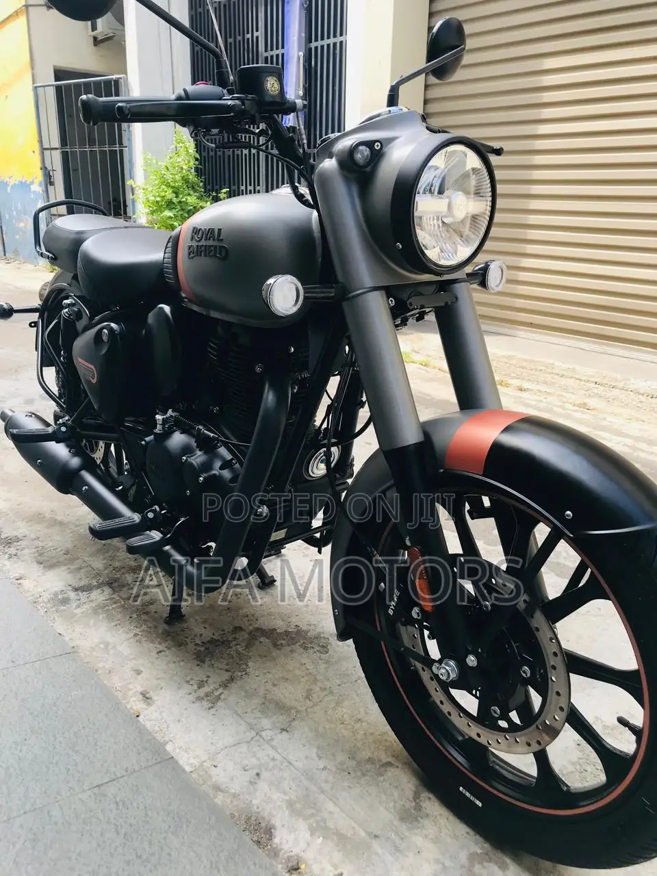 Royal Enfield Classic 350 2026 Gray