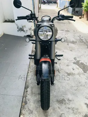Royal Enfield Classic 350 2026 Gray