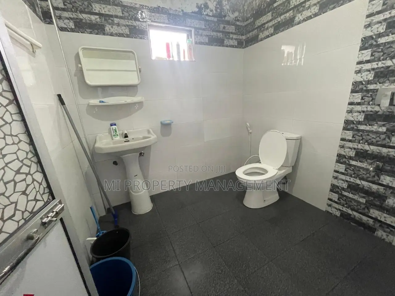 3bdrm House in Mi Properties, Dehiwala for rent