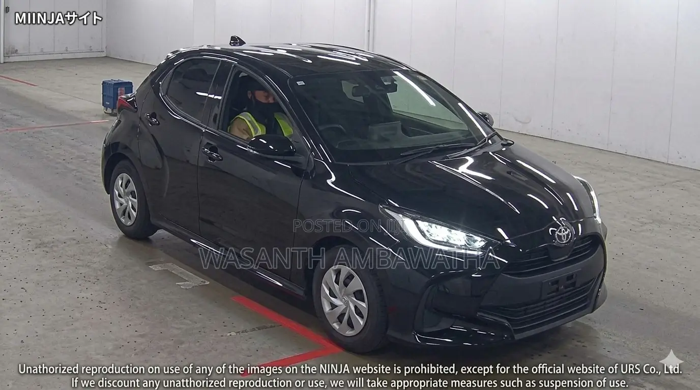 New Toyota Yaris 2023 Black