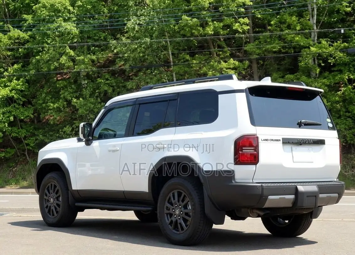 Toyota Land Cruiser Prado 2.7 2025 White