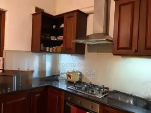 5bdrm House in Dehiwala for rent